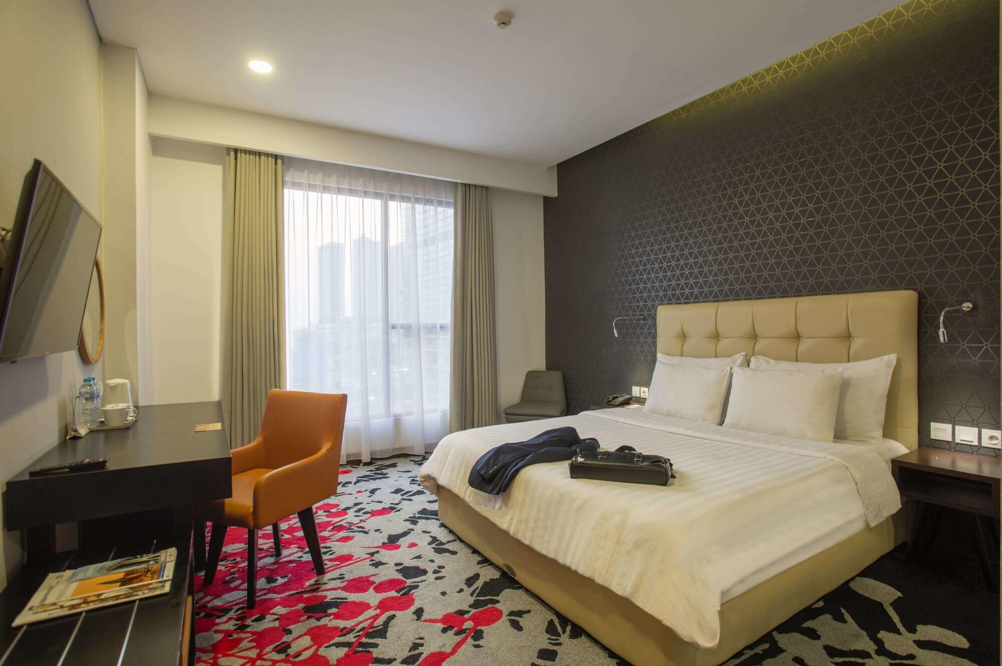 Liberty Hotel Thamrin Джакарта Экстерьер фото