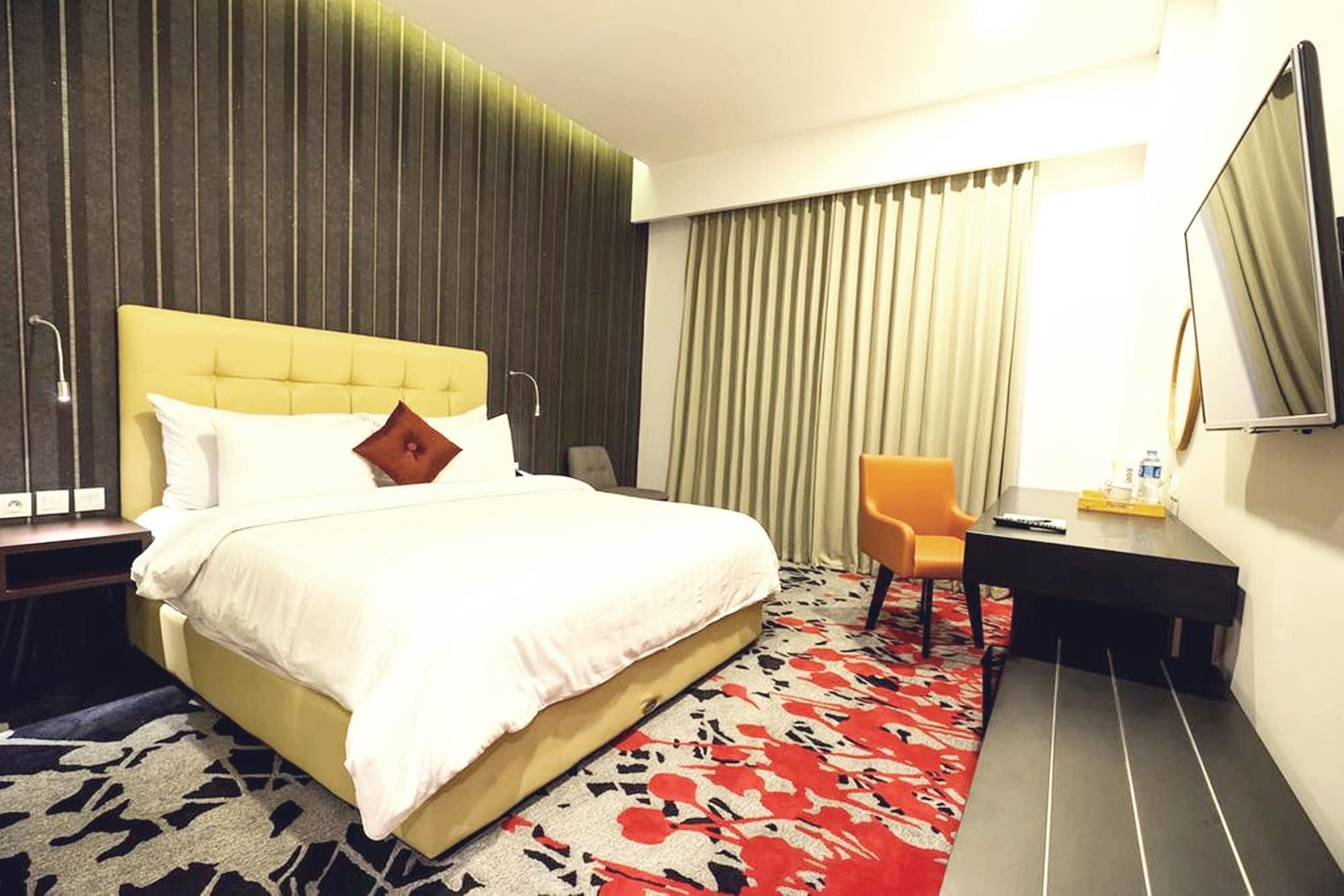 Liberty Hotel Thamrin Джакарта Экстерьер фото