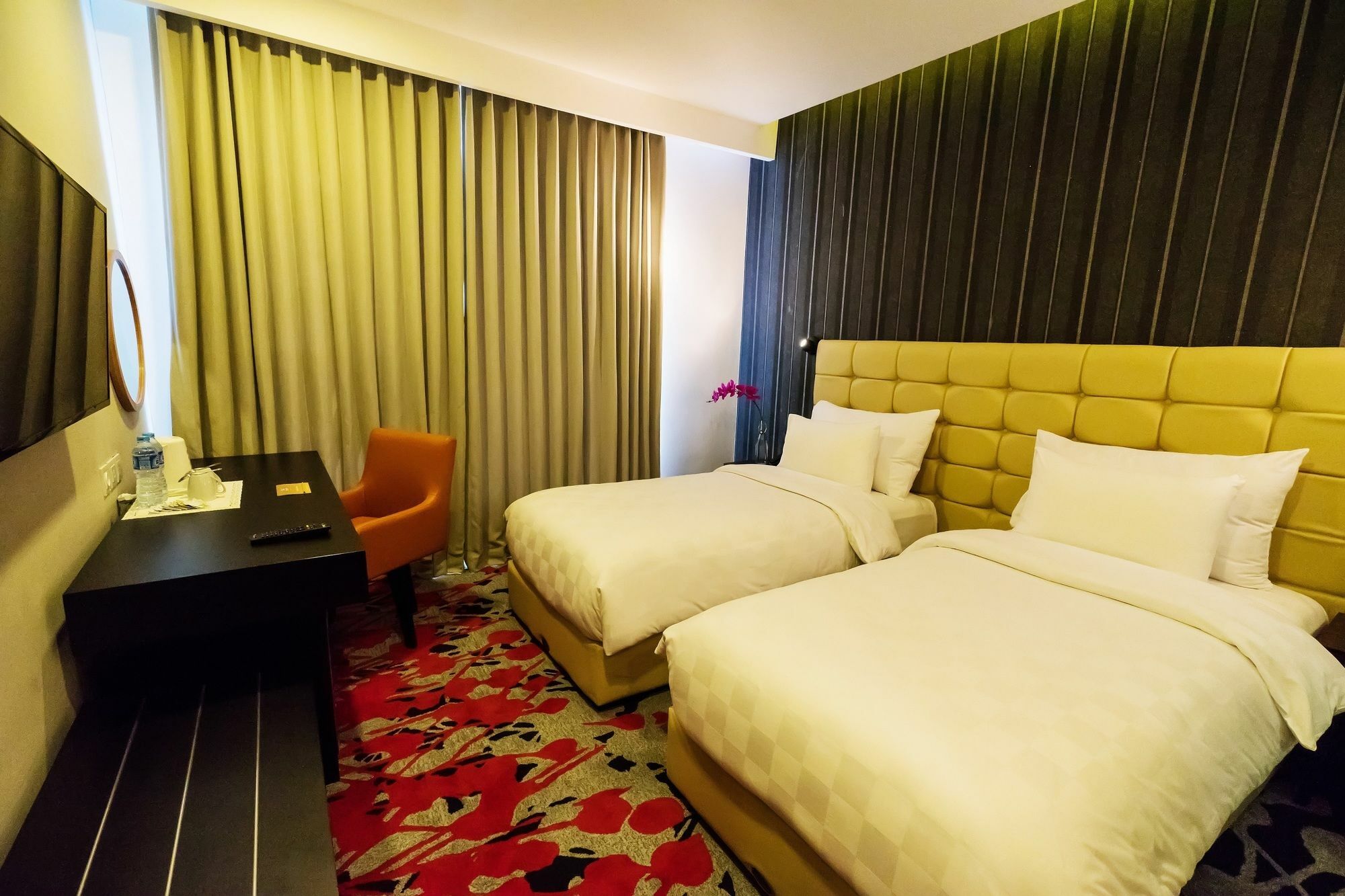 Liberty Hotel Thamrin Джакарта Экстерьер фото
