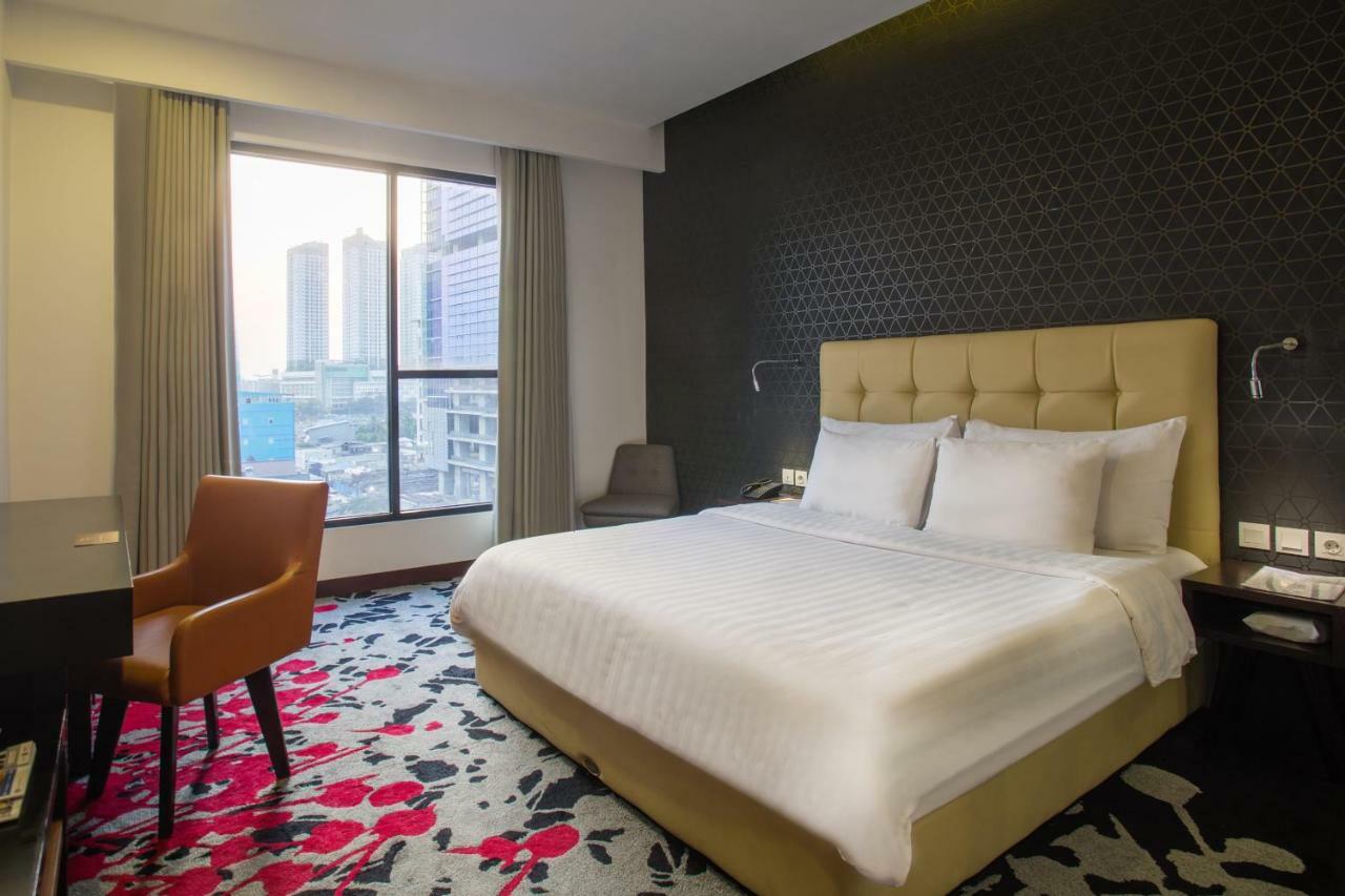 Liberty Hotel Thamrin Джакарта Экстерьер фото